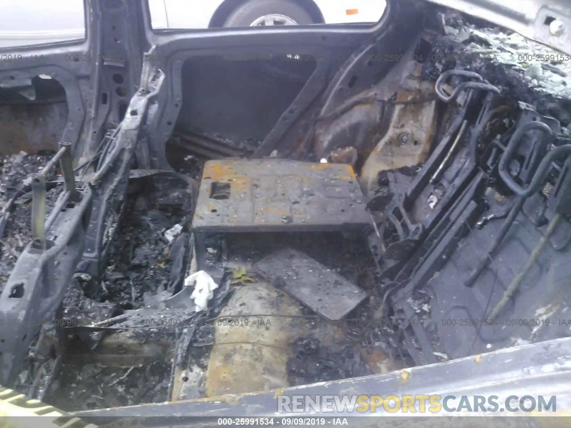 8 Photograph of a damaged car WDD3G4FB2KW000743 MERCEDES-BENZ A 2019