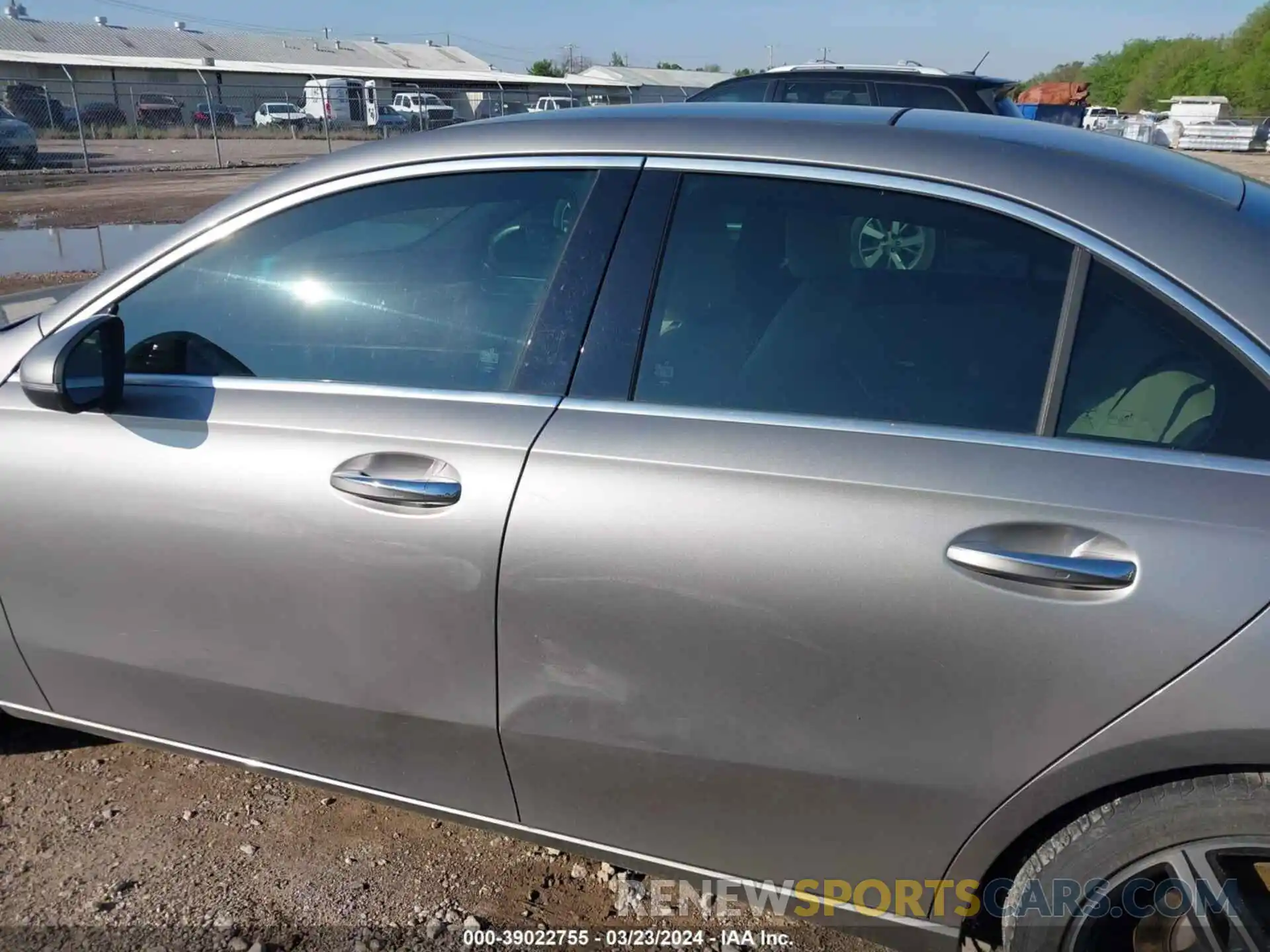 14 Photograph of a damaged car W1K3G4EB6LJ226235 MERCEDES-BENZ A 2020