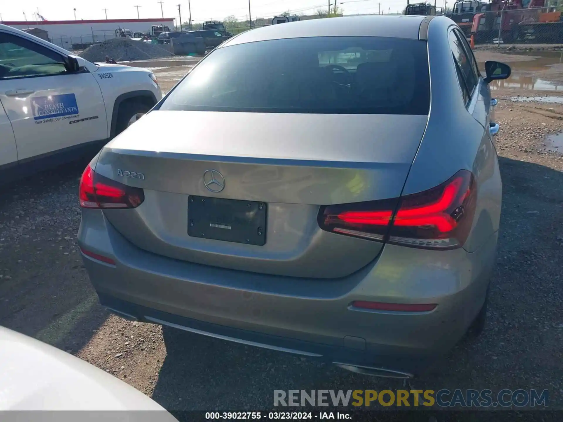 16 Photograph of a damaged car W1K3G4EB6LJ226235 MERCEDES-BENZ A 2020