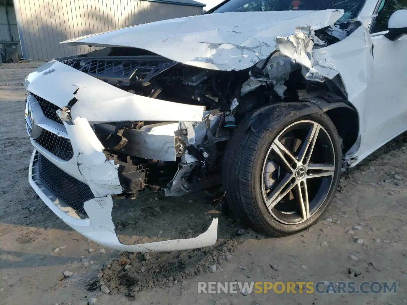 9 Photograph of a damaged car WDD3G4EB6KW012962 MERCEDES-BENZ A 220 2019