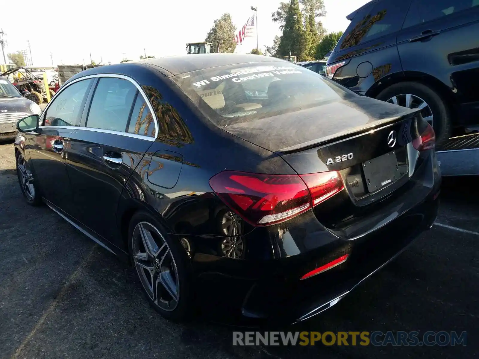 3 Photograph of a damaged car WDD3G4EB6KW033469 MERCEDES-BENZ A 220 2019