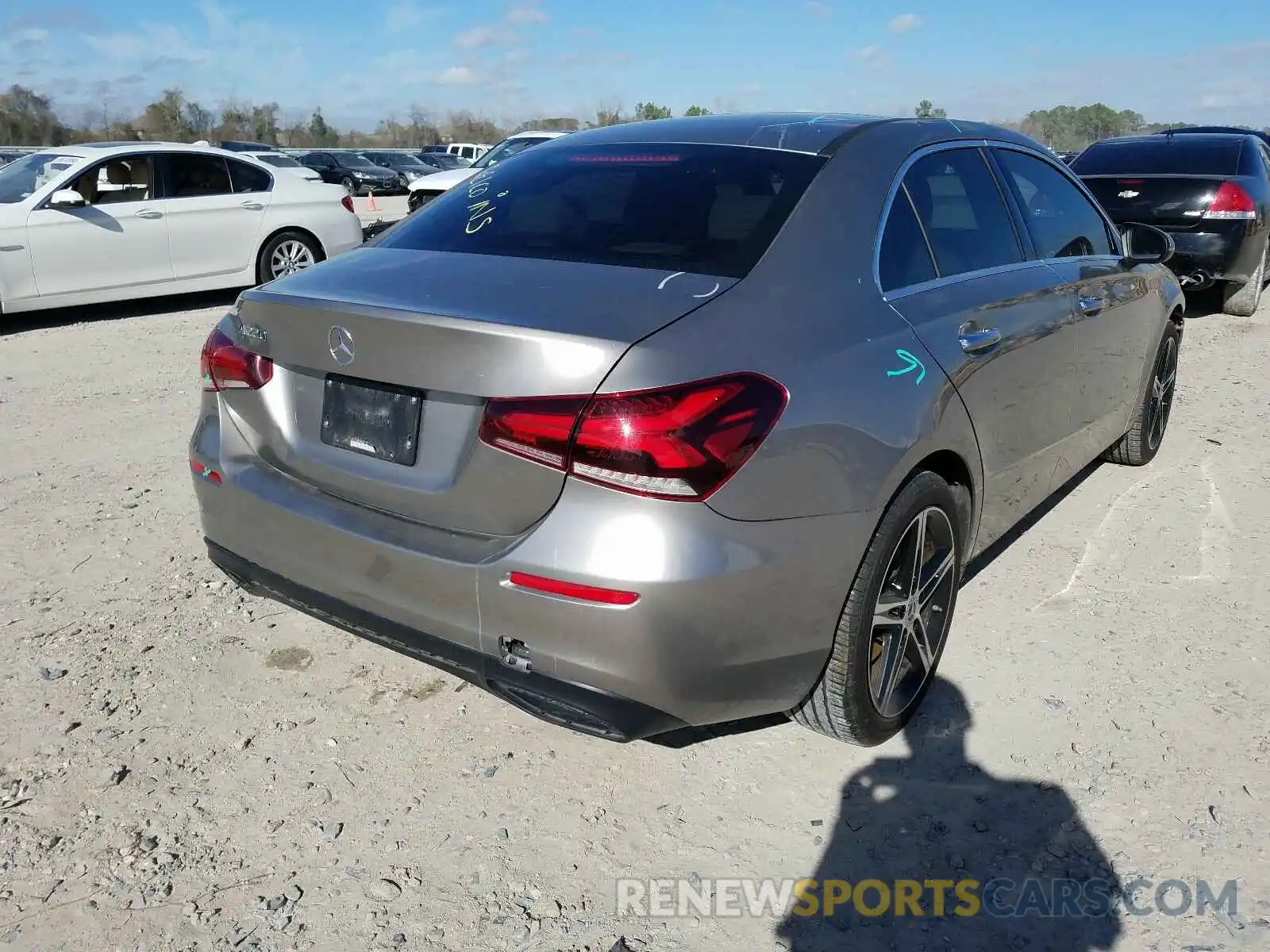 4 Photograph of a damaged car WDD3G4EB7KW001632 MERCEDES-BENZ A 220 2019