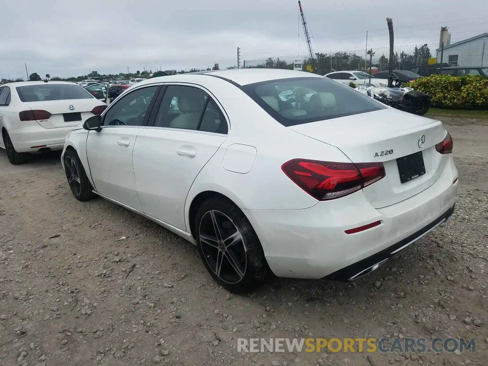 3 Photograph of a damaged car WDD3G4EB8KW021047 MERCEDES-BENZ A 220 2019