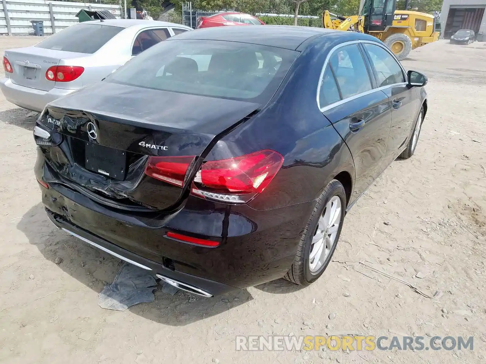 4 Photograph of a damaged car WDD3G4FB0KW027178 MERCEDES-BENZ A 220 2019