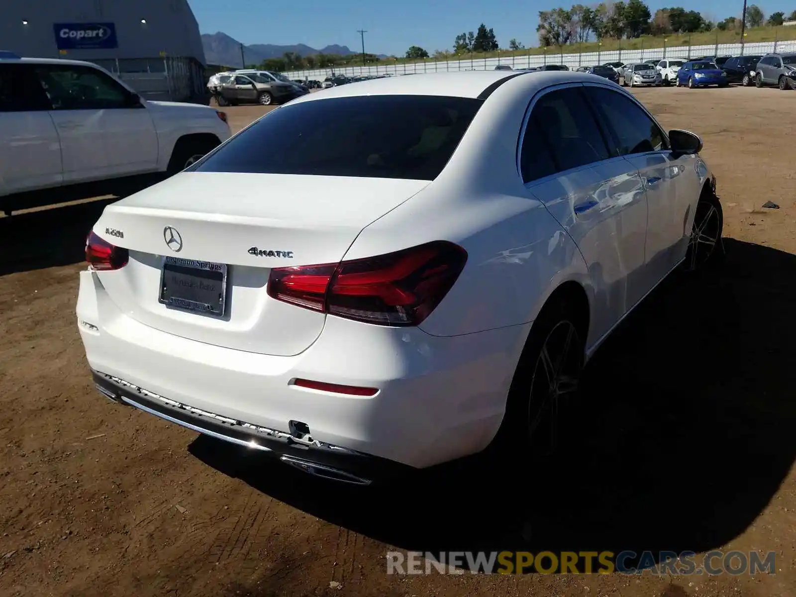 4 Photograph of a damaged car WDD3G4FB1KW017954 MERCEDES-BENZ A 220 2019