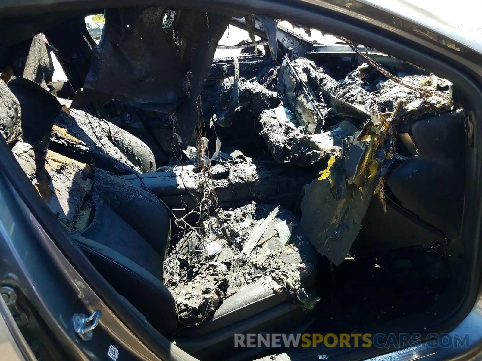 5 Photograph of a damaged car WDD3G4FB1KW023768 MERCEDES-BENZ A 220 2019