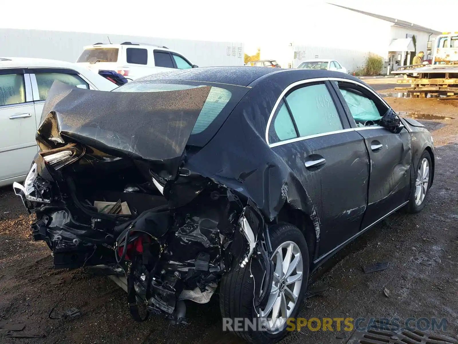 4 Photograph of a damaged car WDD3G4FB1KW026718 MERCEDES-BENZ A 220 2019