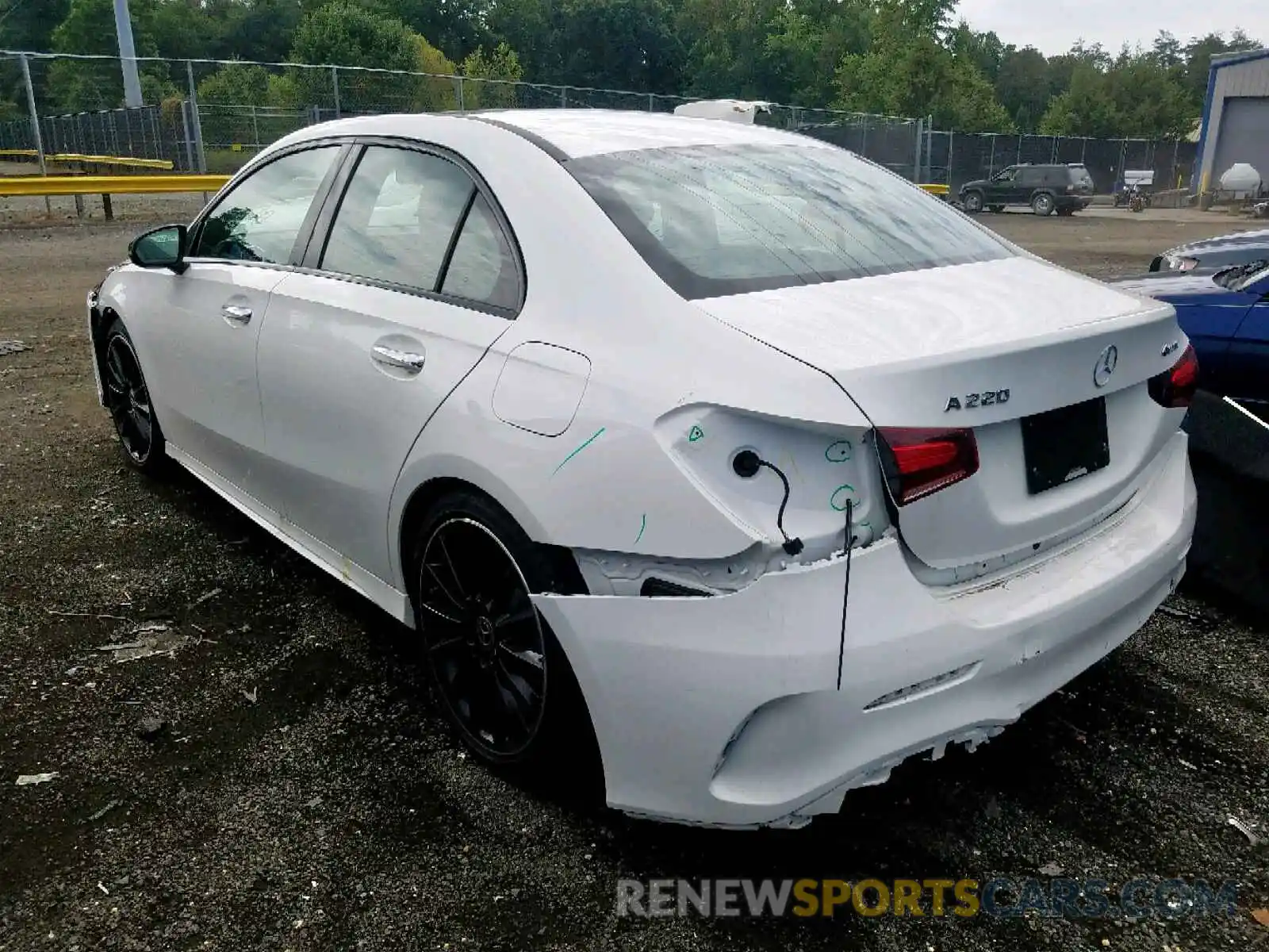 3 Photograph of a damaged car WDD3G4FB3KW005546 MERCEDES-BENZ A 220 2019