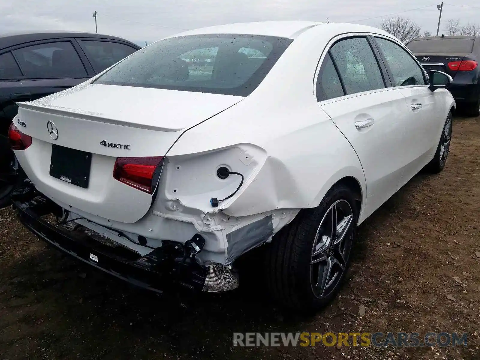 4 Photograph of a damaged car WDD3G4FB3KW006406 MERCEDES-BENZ A 220 2019