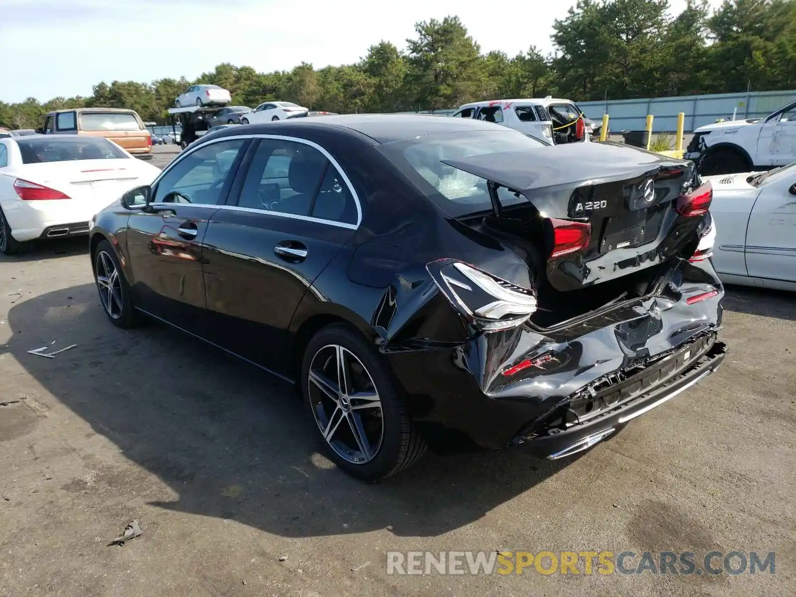 3 Photograph of a damaged car WDD3G4FB4KW022226 MERCEDES-BENZ A 220 2019