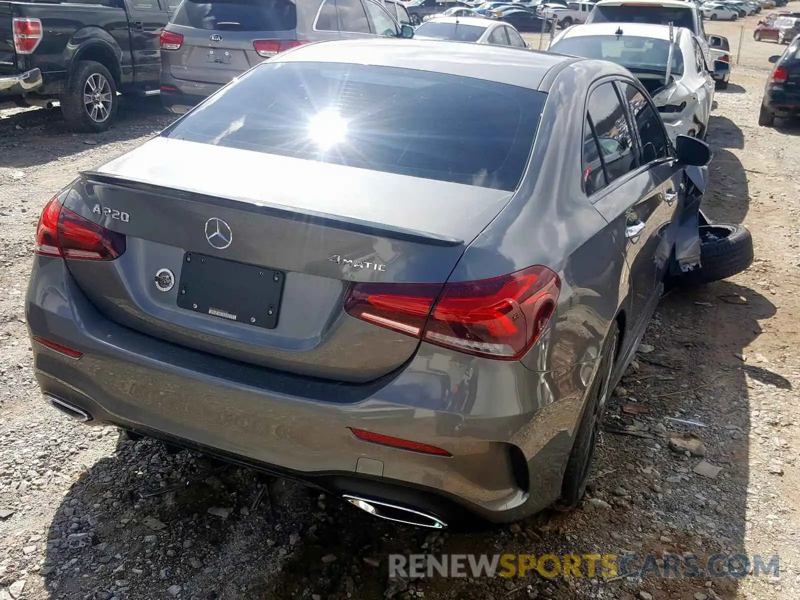 4 Photograph of a damaged car WDD3G4FB4KW025563 MERCEDES-BENZ A 220 2019