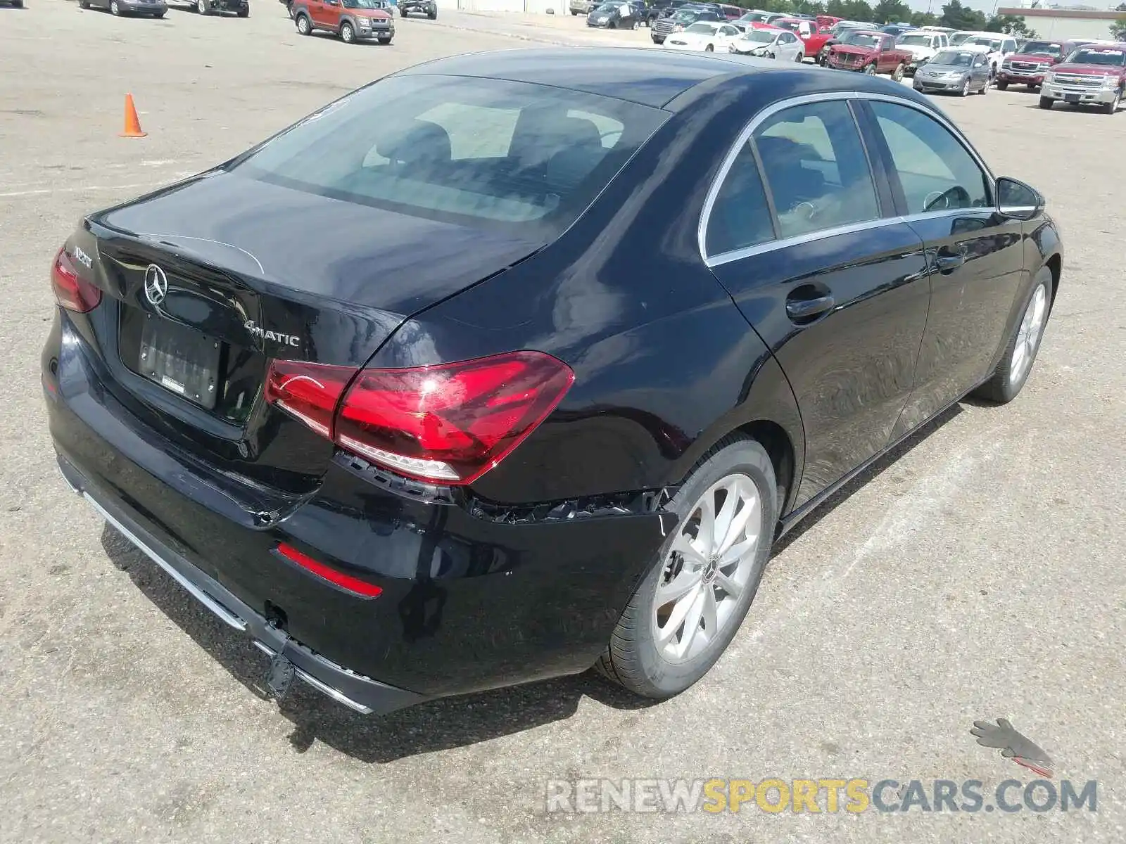 4 Photograph of a damaged car WDD3G4FB5KW021392 MERCEDES-BENZ A 220 2019