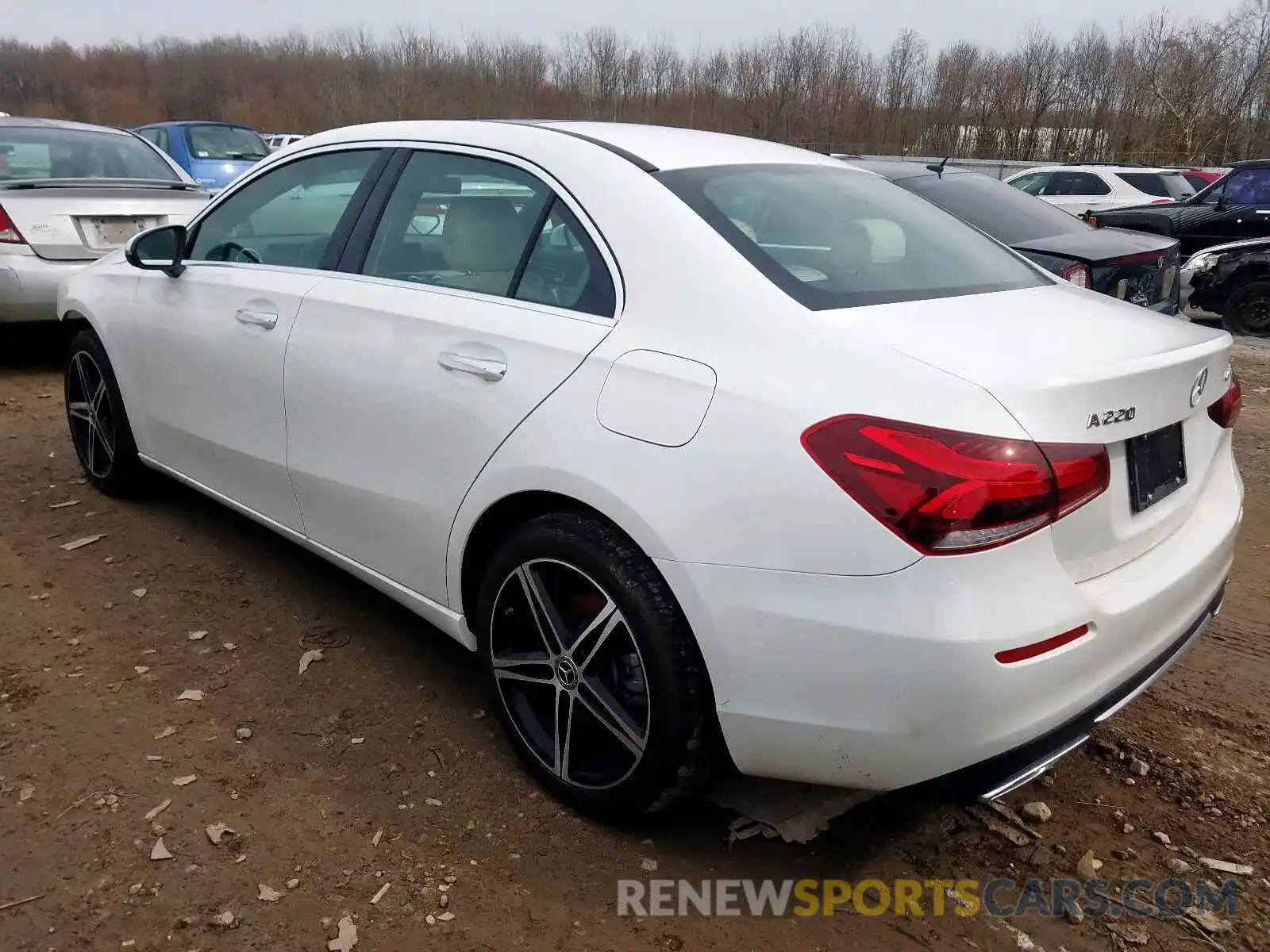 3 Photograph of a damaged car WDD3G4FB5KW026382 MERCEDES-BENZ A 220 2019