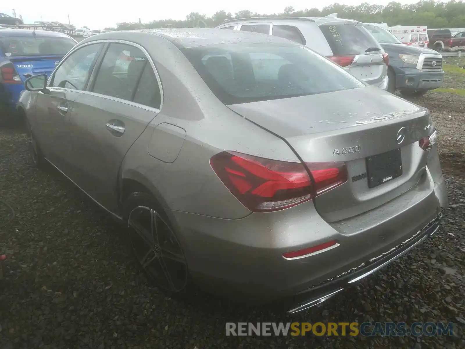 3 Photograph of a damaged car WDD3G4FB5KW035163 MERCEDES-BENZ A 220 2019