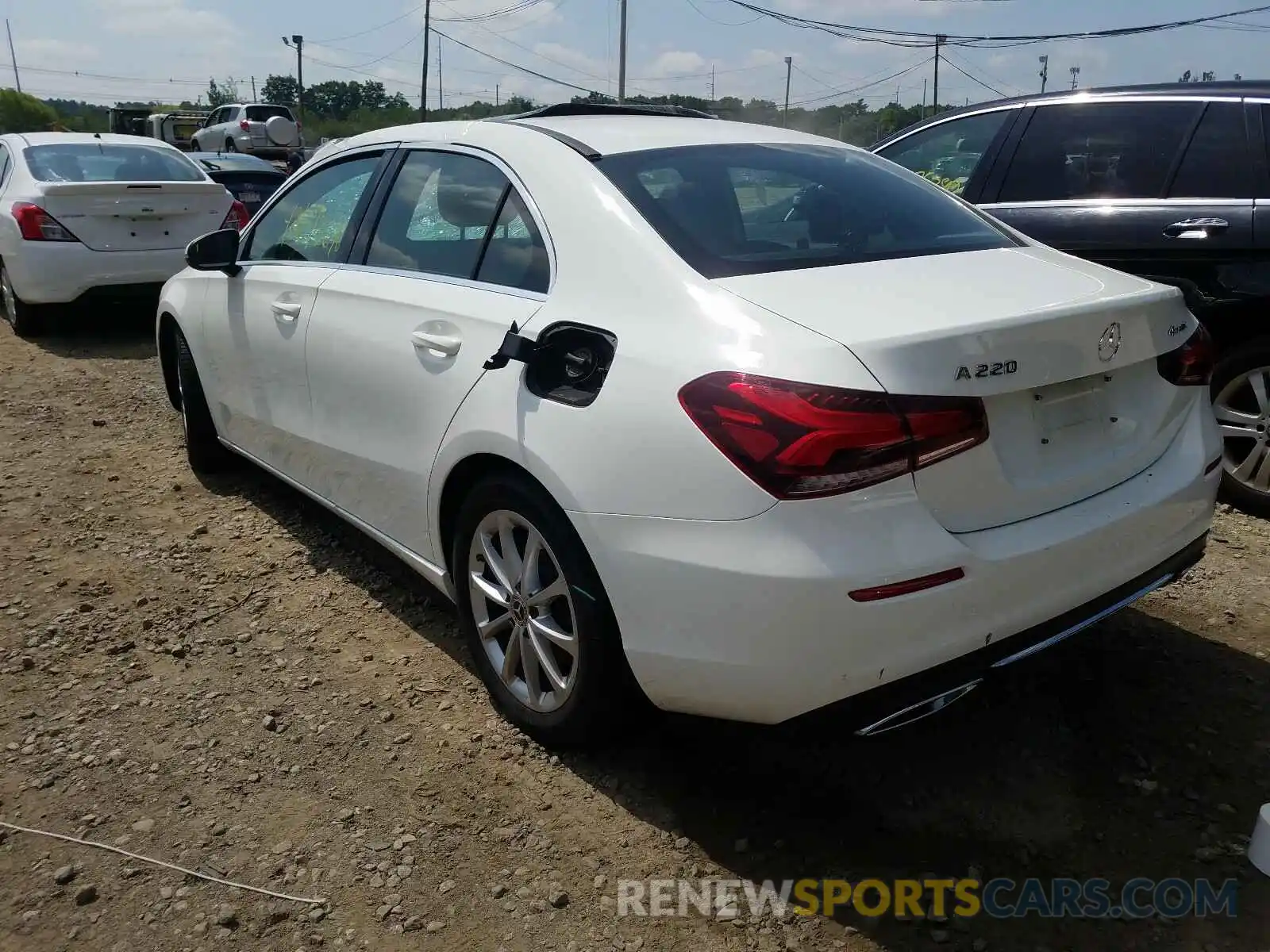 3 Photograph of a damaged car WDD3G4FB6KW025869 MERCEDES-BENZ A 220 2019