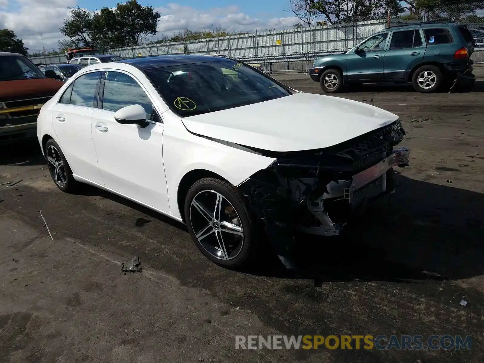 1 Photograph of a damaged car WDD3G4FB7KW022513 MERCEDES-BENZ A 220 2019