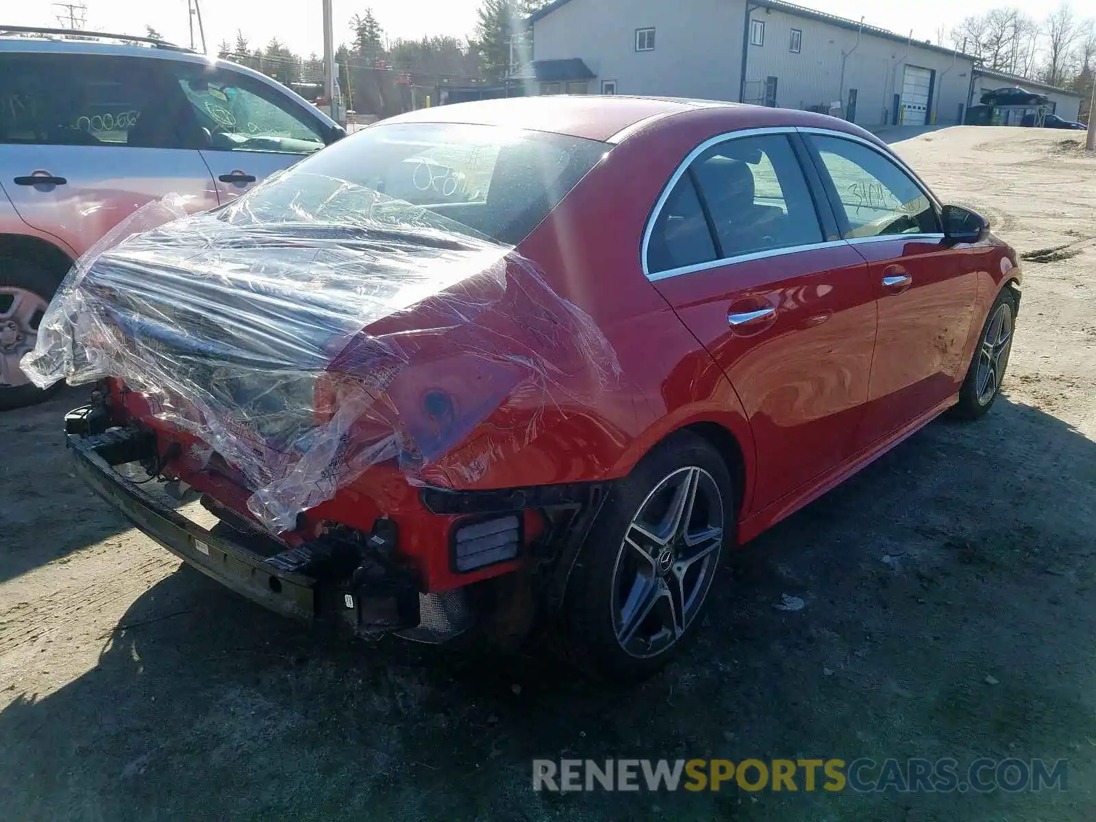 4 Photograph of a damaged car WDD3G4FB8KW024903 MERCEDES-BENZ A 220 2019