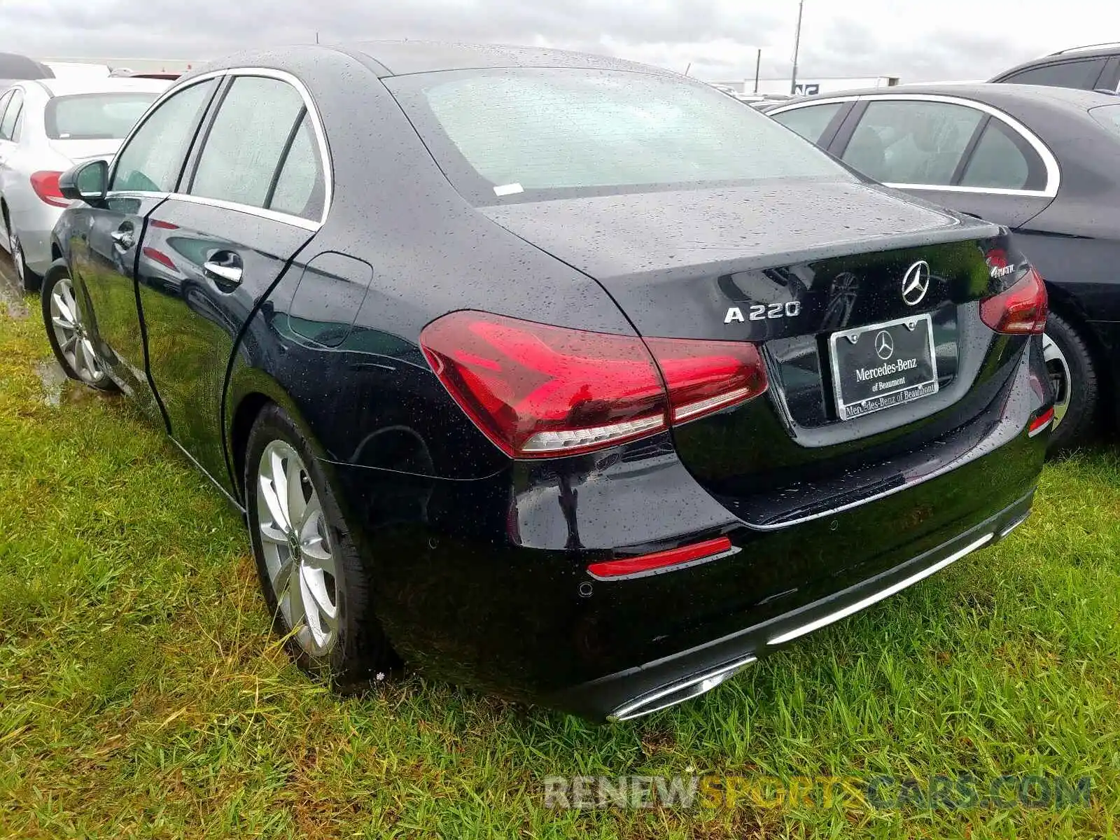 3 Photograph of a damaged car WDD3G4FB9KW022450 MERCEDES-BENZ A 220 2019