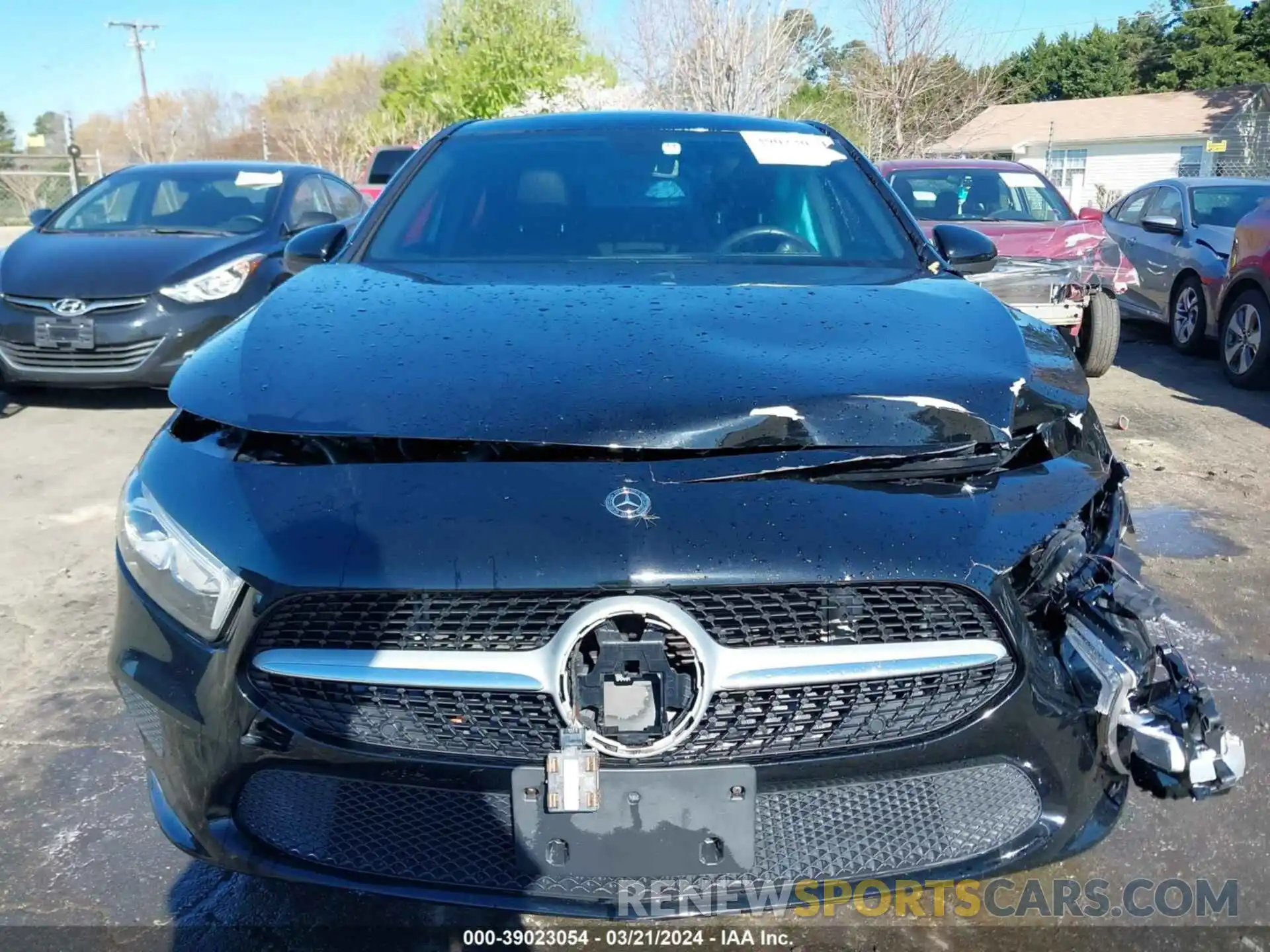 12 Photograph of a damaged car W1K3G4EB2LJ205995 MERCEDES-BENZ A 220 2020