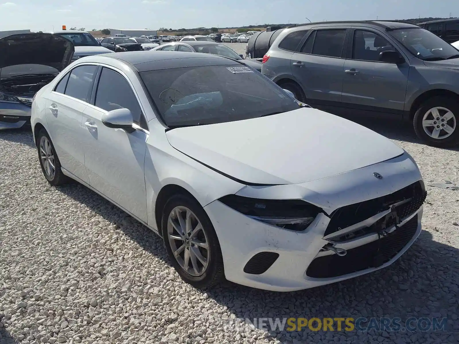 1 Photograph of a damaged car WDD3G4EB3KW019609 MERCEDES-BENZ A 220 4MAT 2019