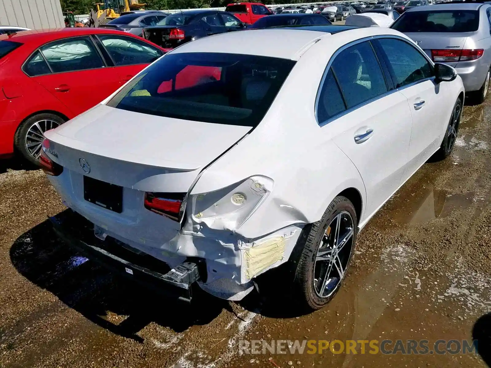 4 Photograph of a damaged car WDD3G4EB3KW021974 MERCEDES-BENZ A 220 4MAT 2019