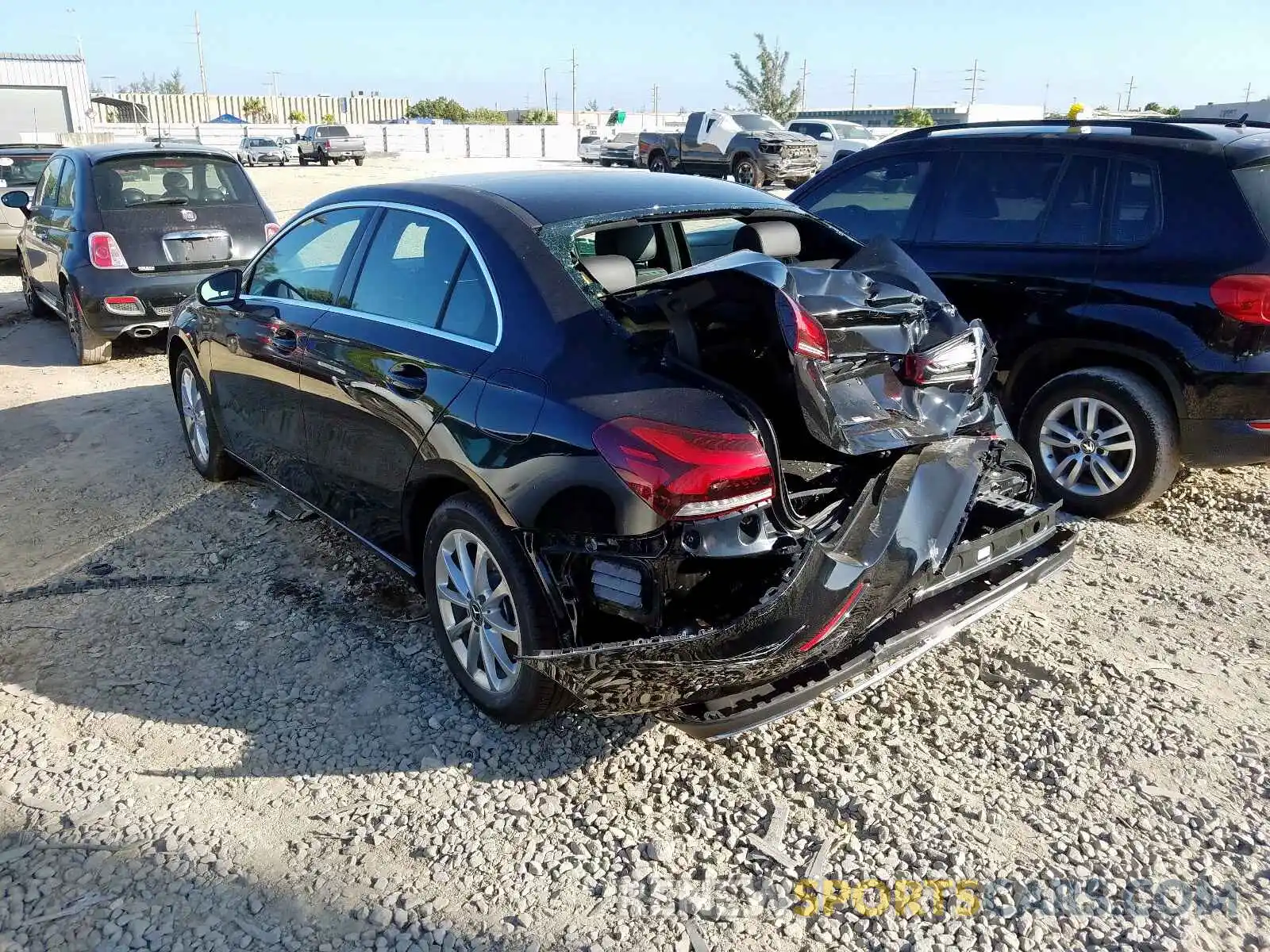 3 Photograph of a damaged car WDD3G4EB3KW025801 MERCEDES-BENZ A 220 4MAT 2019