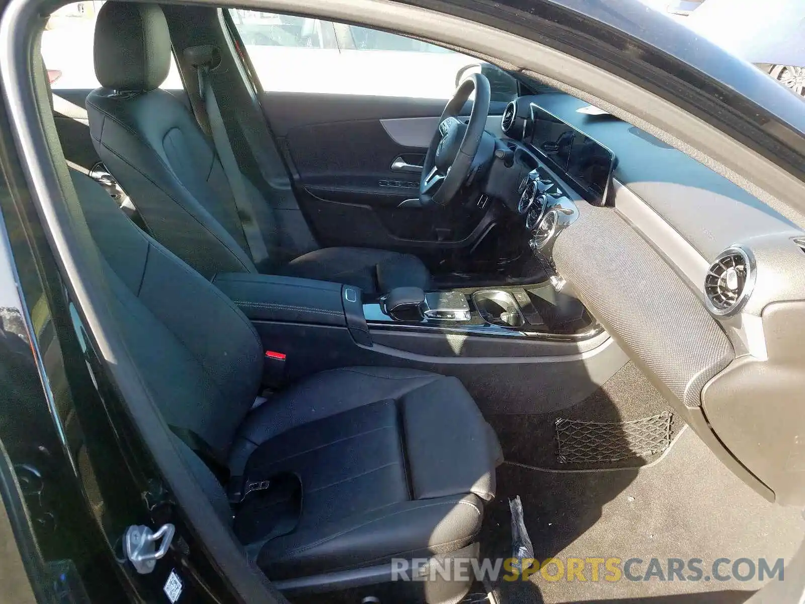 5 Photograph of a damaged car WDD3G4EB3KW025801 MERCEDES-BENZ A 220 4MAT 2019