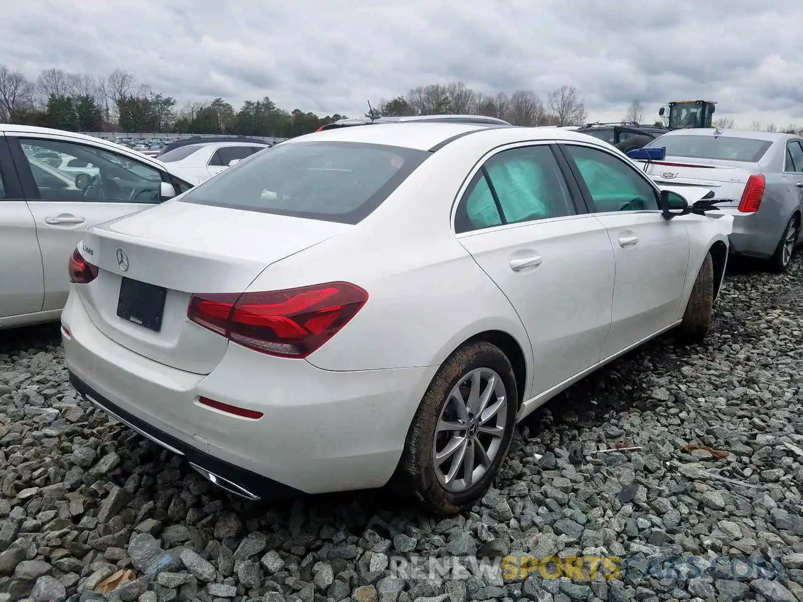 4 Photograph of a damaged car WDD3G4EB3KW027595 MERCEDES-BENZ A 220 4MAT 2019