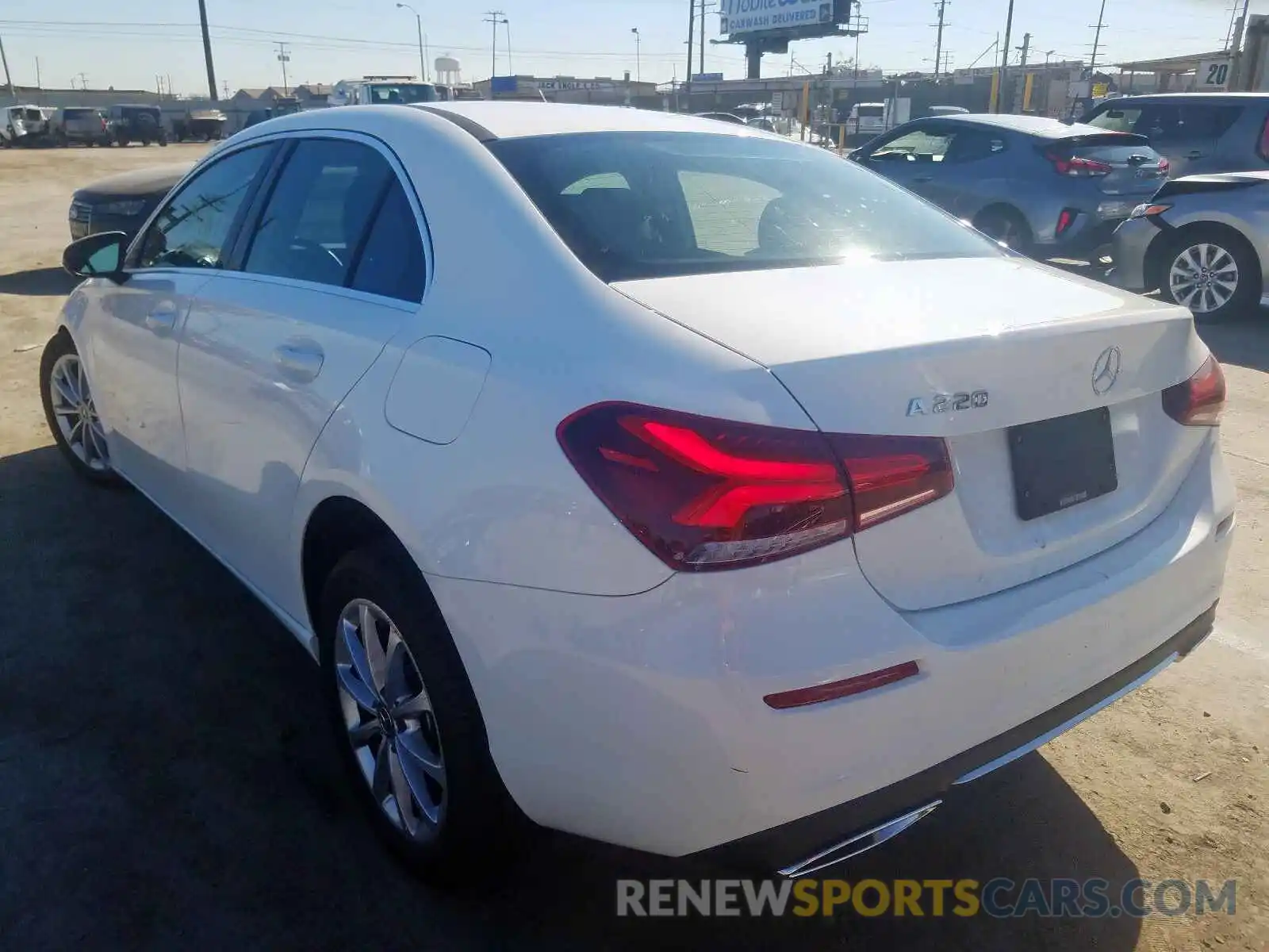 3 Photograph of a damaged car WDD3G4EB4KW024267 MERCEDES-BENZ A 220 4MAT 2019