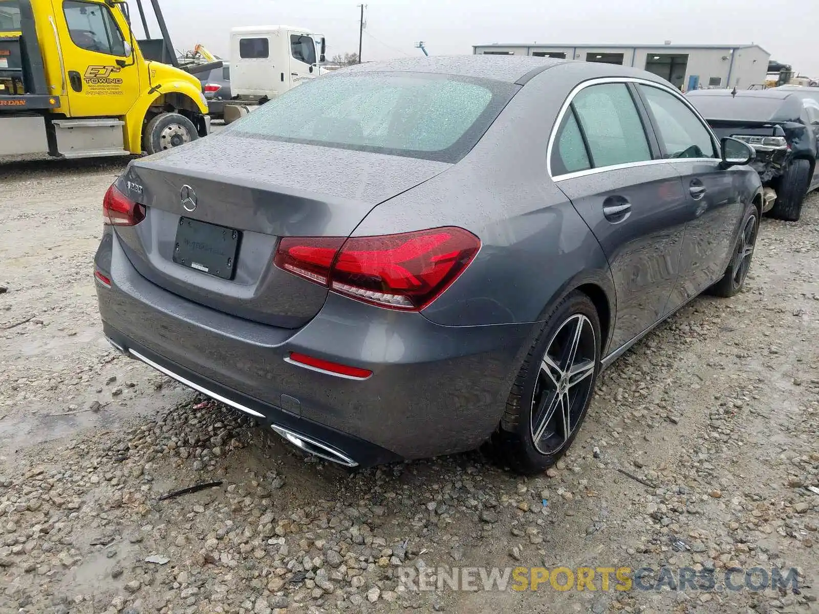 4 Photograph of a damaged car WDD3G4EB4KW030893 MERCEDES-BENZ A 220 4MAT 2019