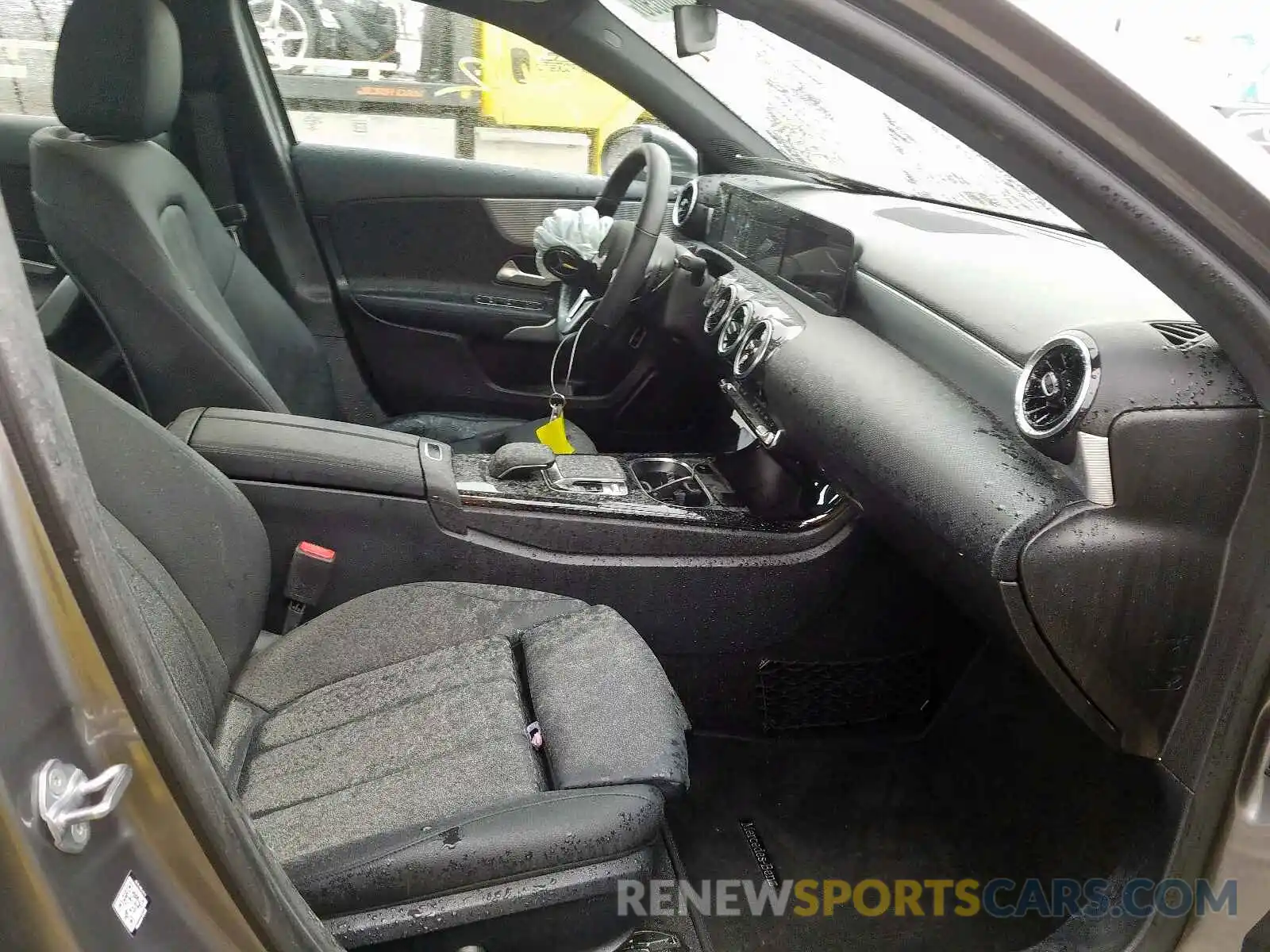 5 Photograph of a damaged car WDD3G4EB4KW030893 MERCEDES-BENZ A 220 4MAT 2019