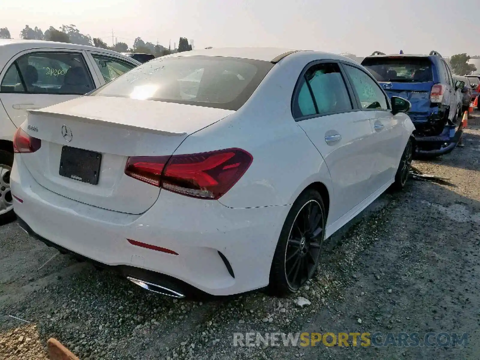 4 Photograph of a damaged car WDD3G4EB5KW006201 MERCEDES-BENZ A 220 4MAT 2019