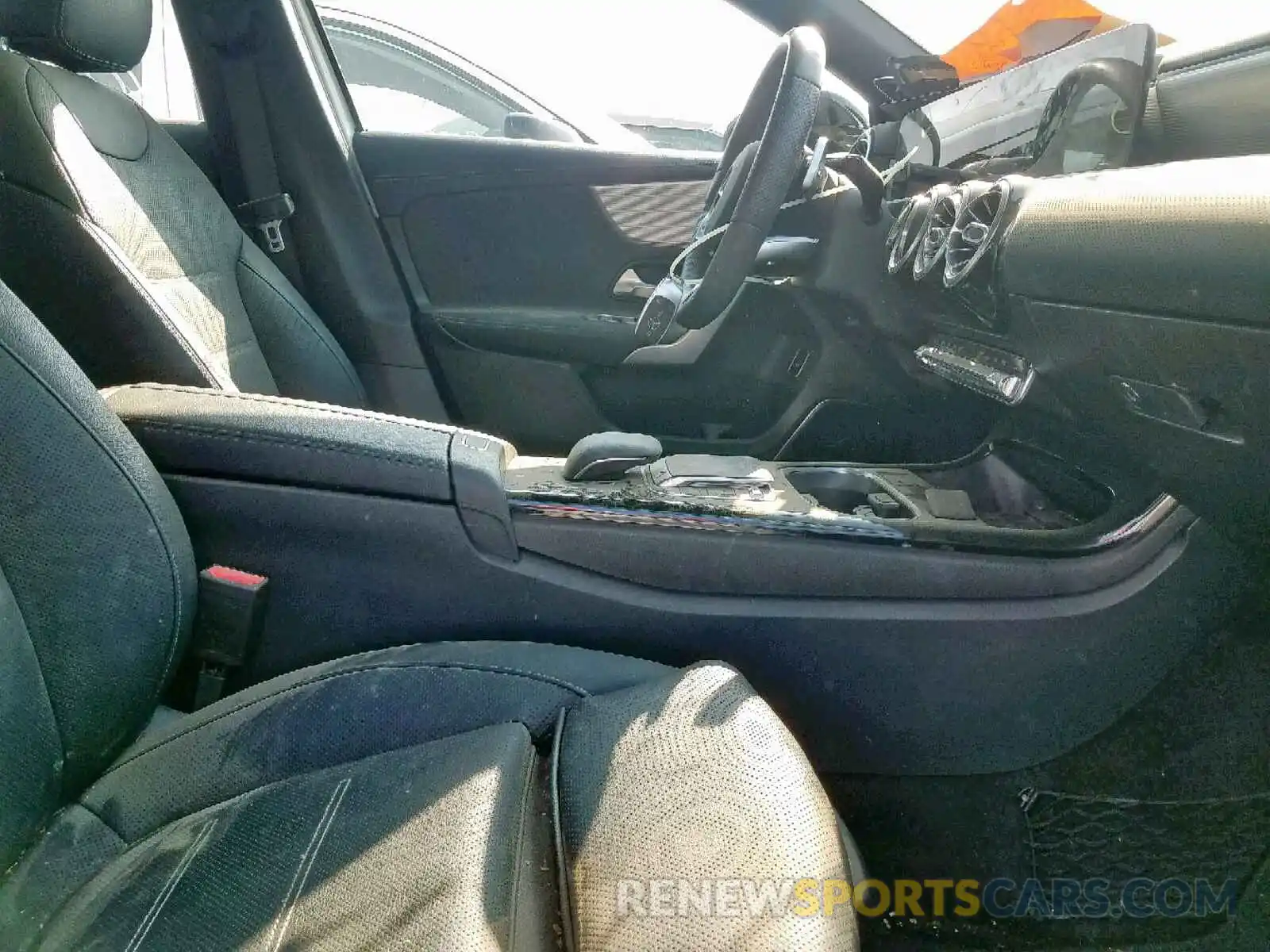 5 Photograph of a damaged car WDD3G4EB5KW006201 MERCEDES-BENZ A 220 4MAT 2019