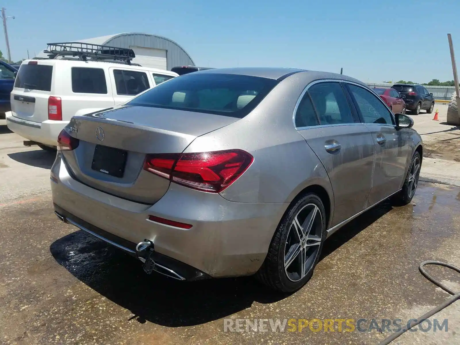 4 Photograph of a damaged car WDD3G4EB6KW002044 MERCEDES-BENZ A 220 4MAT 2019