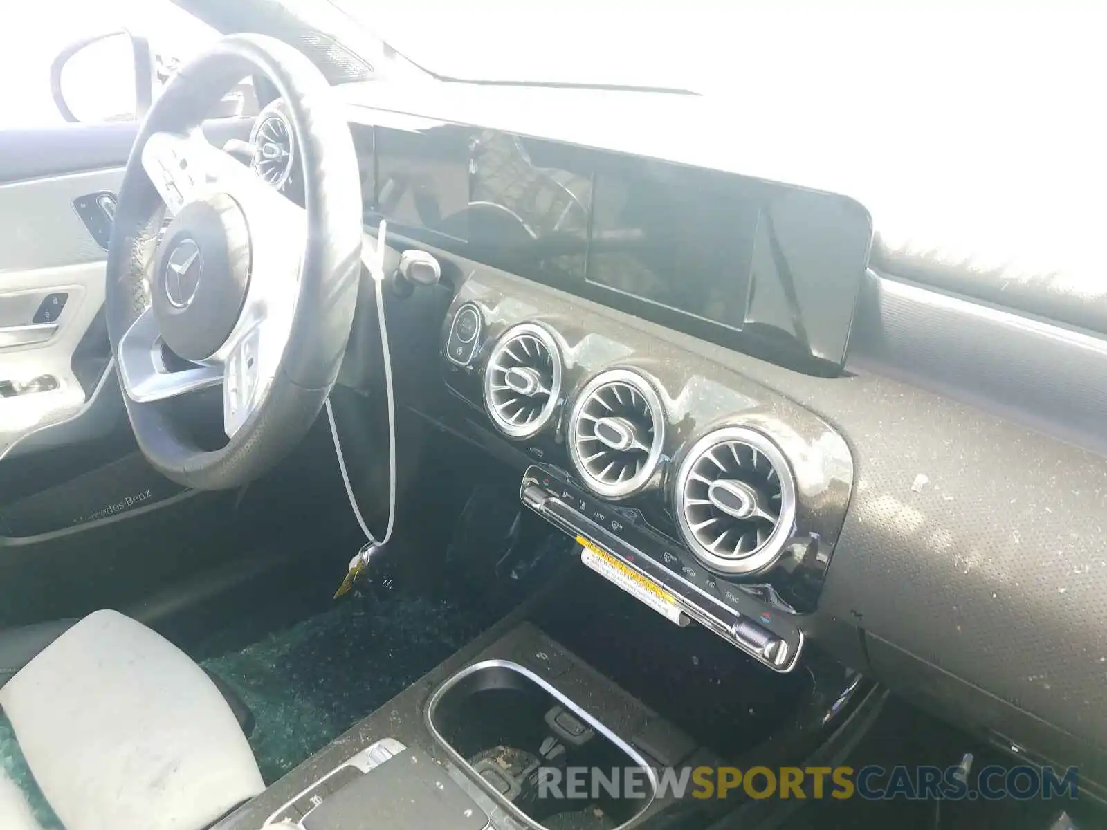 9 Photograph of a damaged car WDD3G4EB6KW035688 MERCEDES-BENZ A 220 4MAT 2019