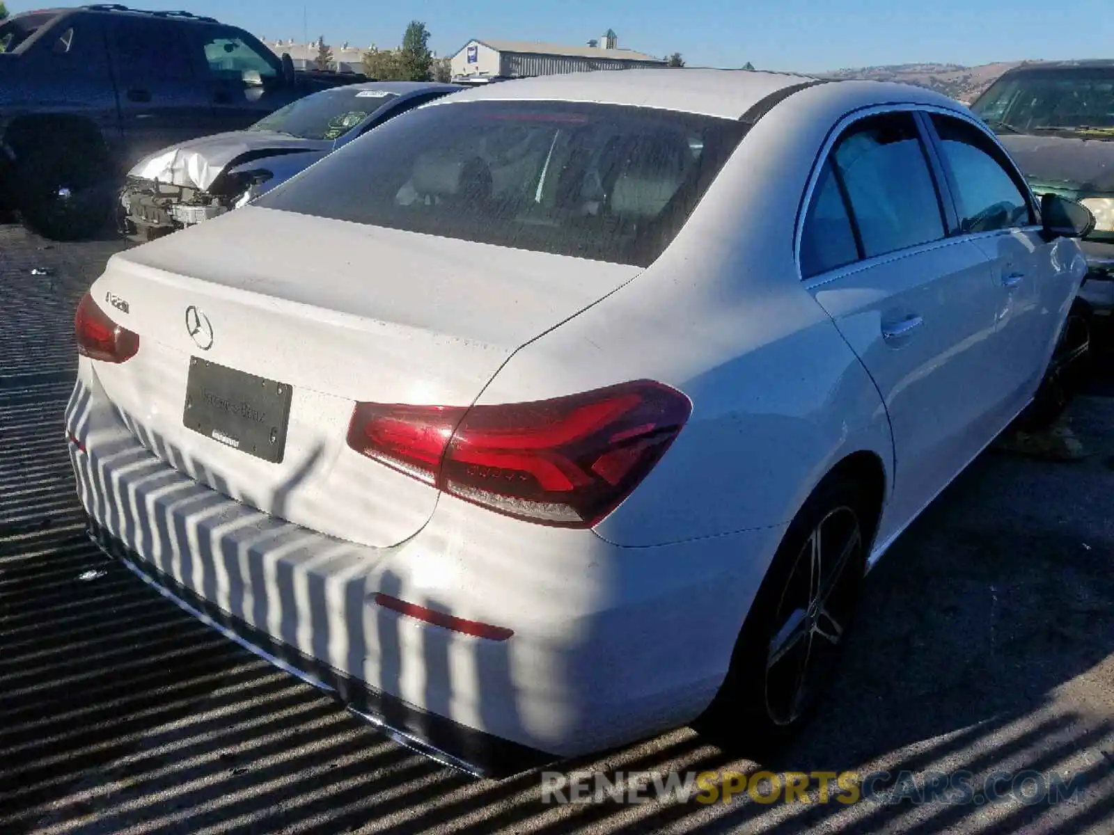 4 Photograph of a damaged car WDD3G4EB7KW000447 MERCEDES-BENZ A 220 4MAT 2019