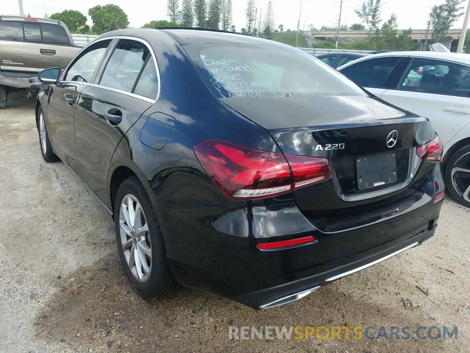 3 Photograph of a damaged car WDD3G4EB7KW025932 MERCEDES-BENZ A 220 4MAT 2019