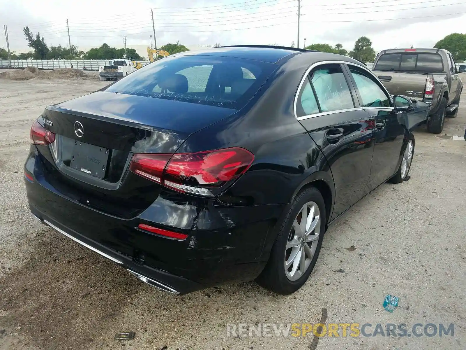 4 Photograph of a damaged car WDD3G4EB7KW025932 MERCEDES-BENZ A 220 4MAT 2019