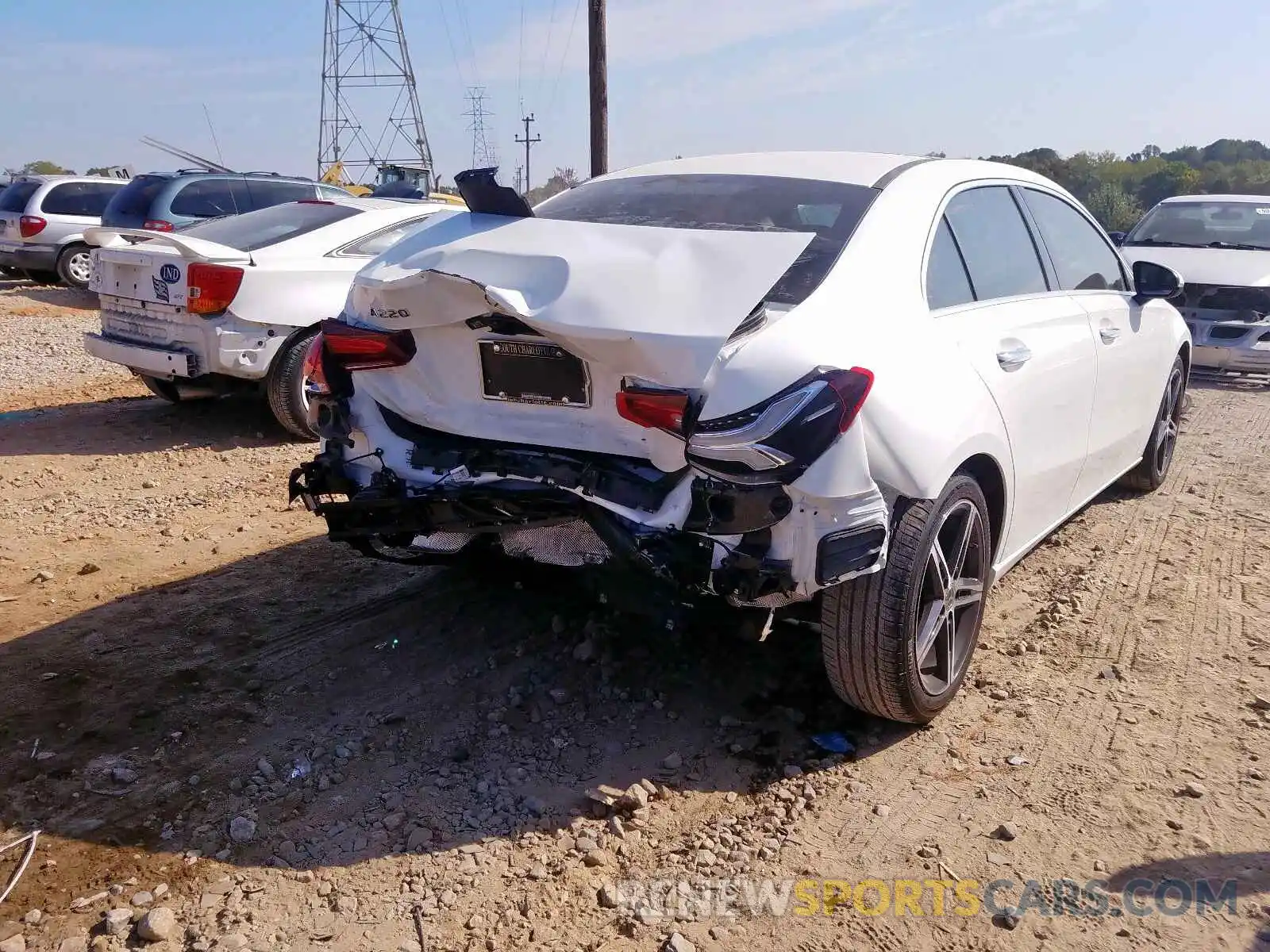 4 Фотография поврежденного автомобиля WDD3G4EB8KW006581 MERCEDES-BENZ A 220 4MAT 2019