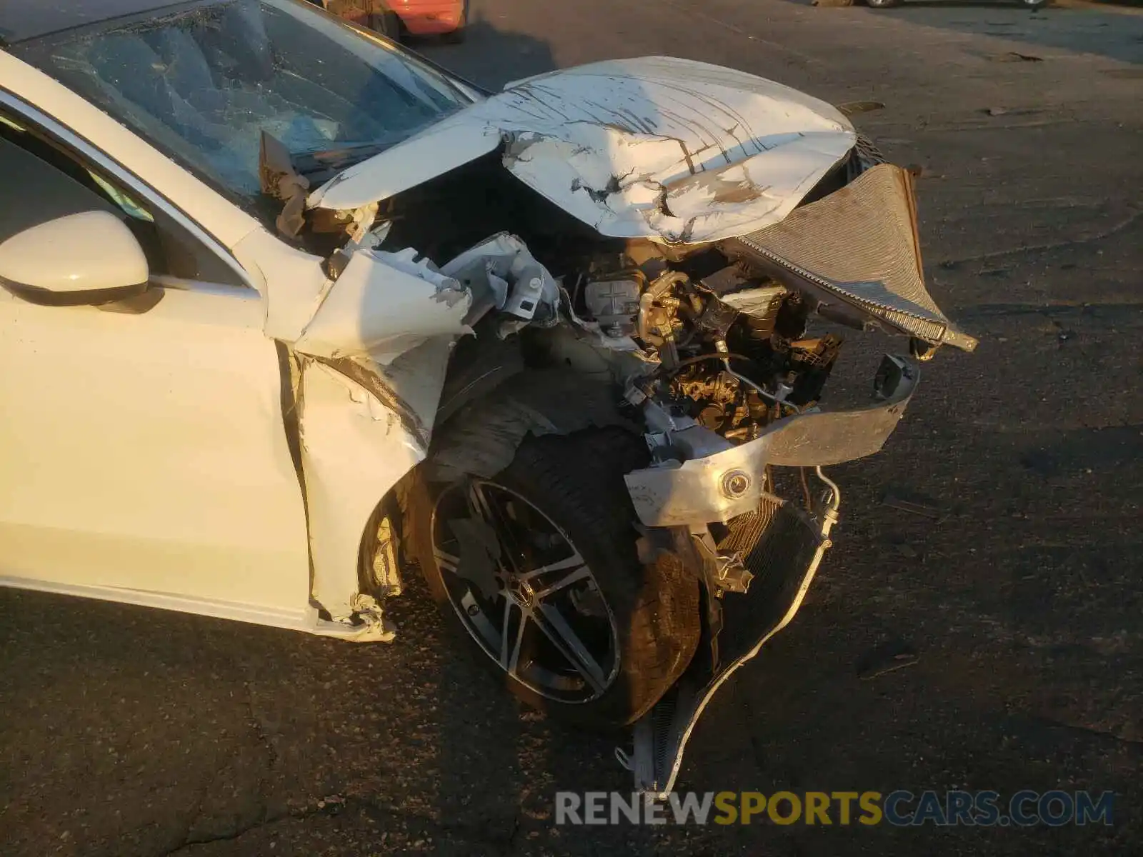 9 Photograph of a damaged car WDD3G4EB8KW022277 MERCEDES-BENZ A 220 4MAT 2019