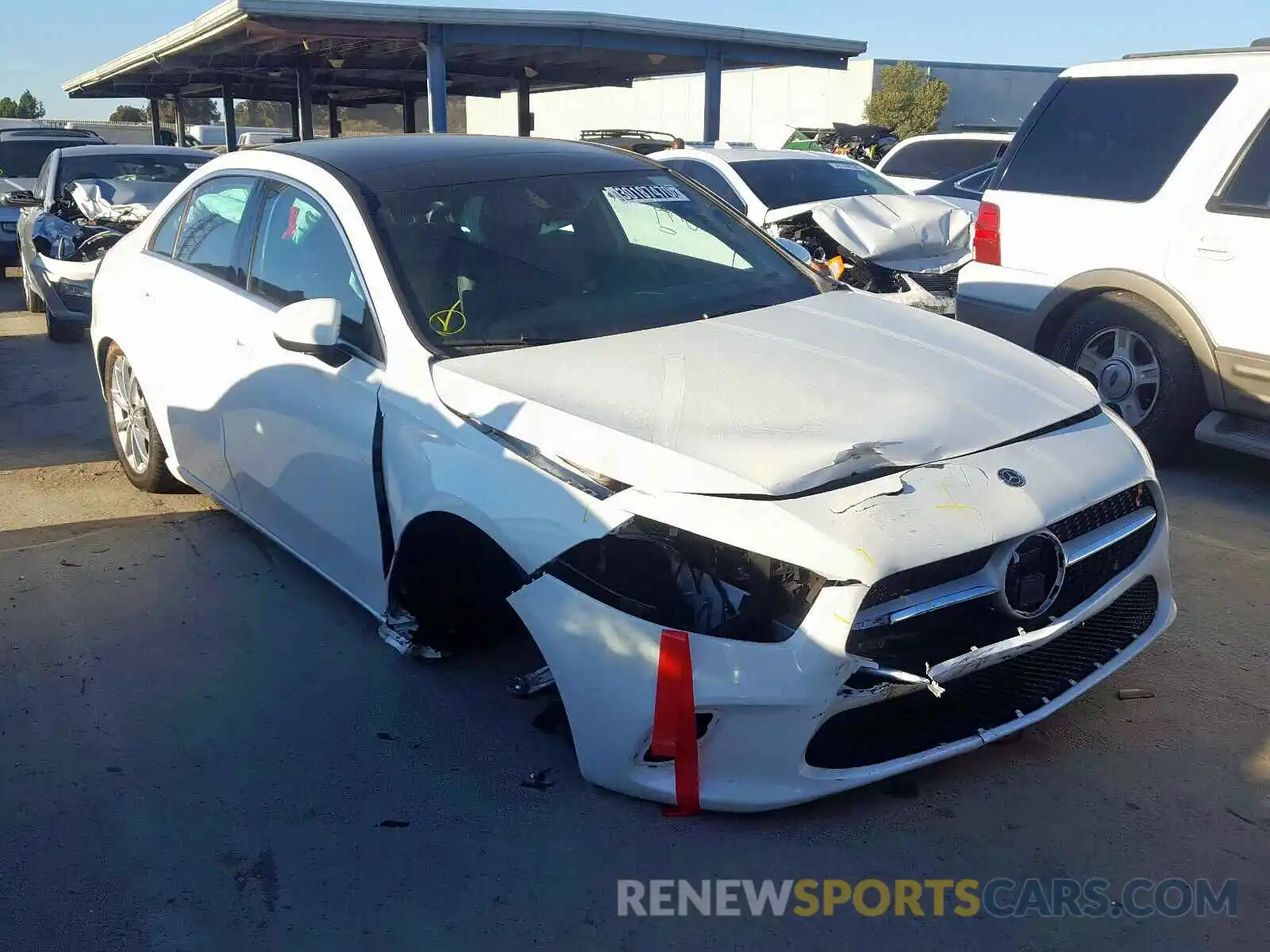 1 Photograph of a damaged car WDD3G4EB8KW023588 MERCEDES-BENZ A 220 4MAT 2019