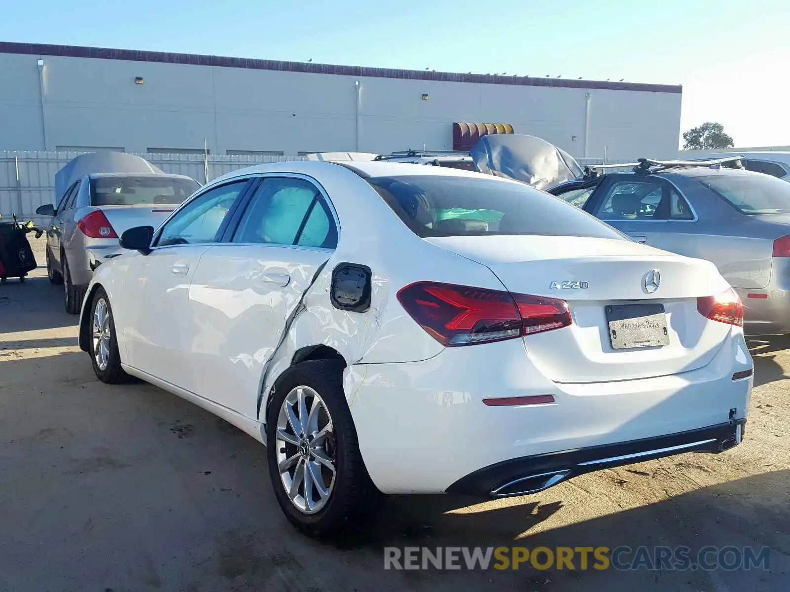 3 Photograph of a damaged car WDD3G4EB8KW023588 MERCEDES-BENZ A 220 4MAT 2019