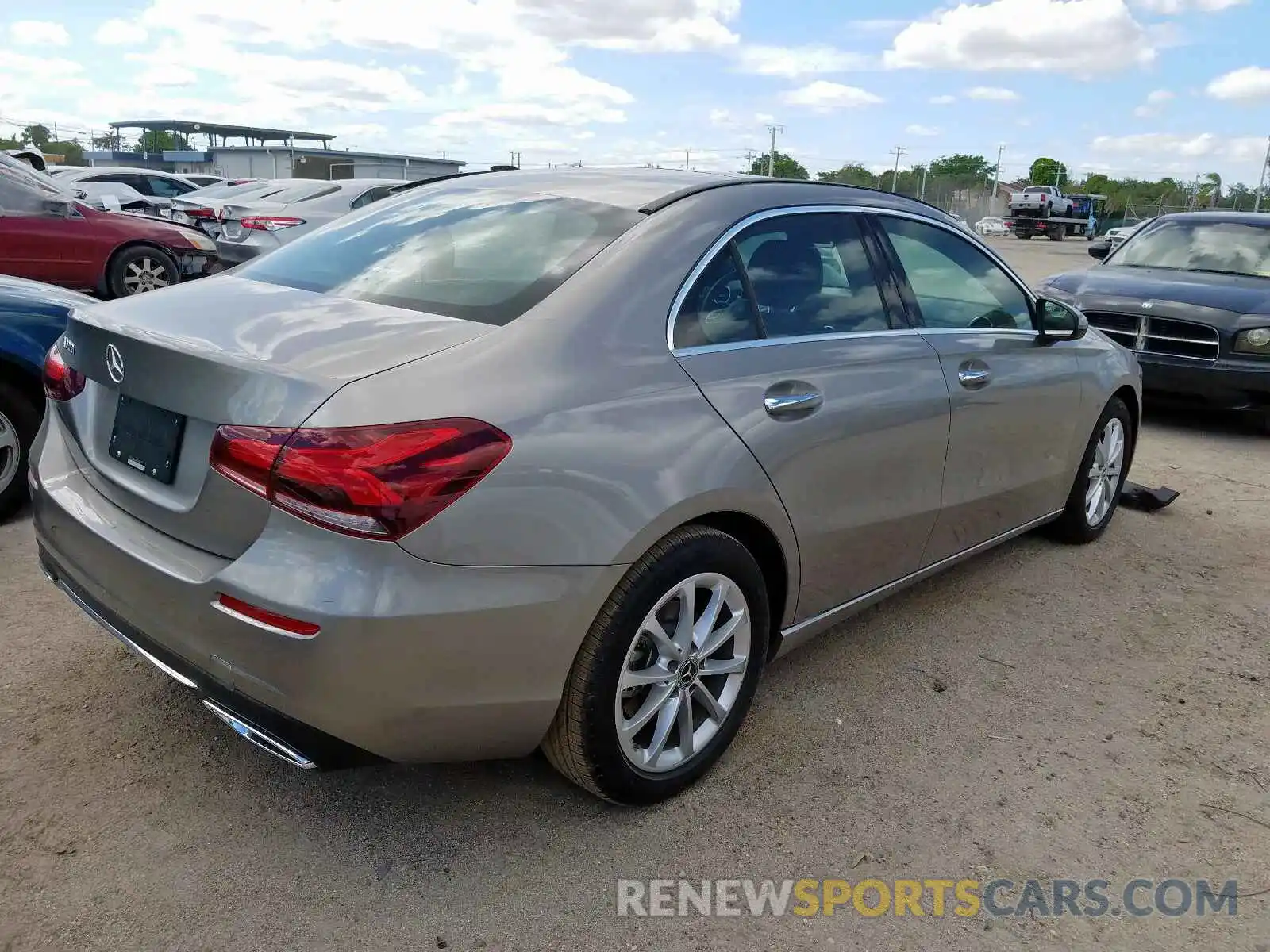 4 Photograph of a damaged car WDD3G4EB8KW029388 MERCEDES-BENZ A 220 4MAT 2019