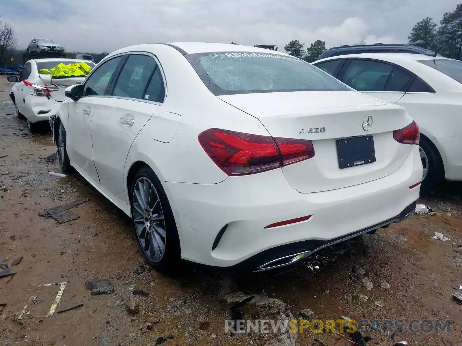 3 Photograph of a damaged car WDD3G4EB9KW005519 MERCEDES-BENZ A 220 4MAT 2019