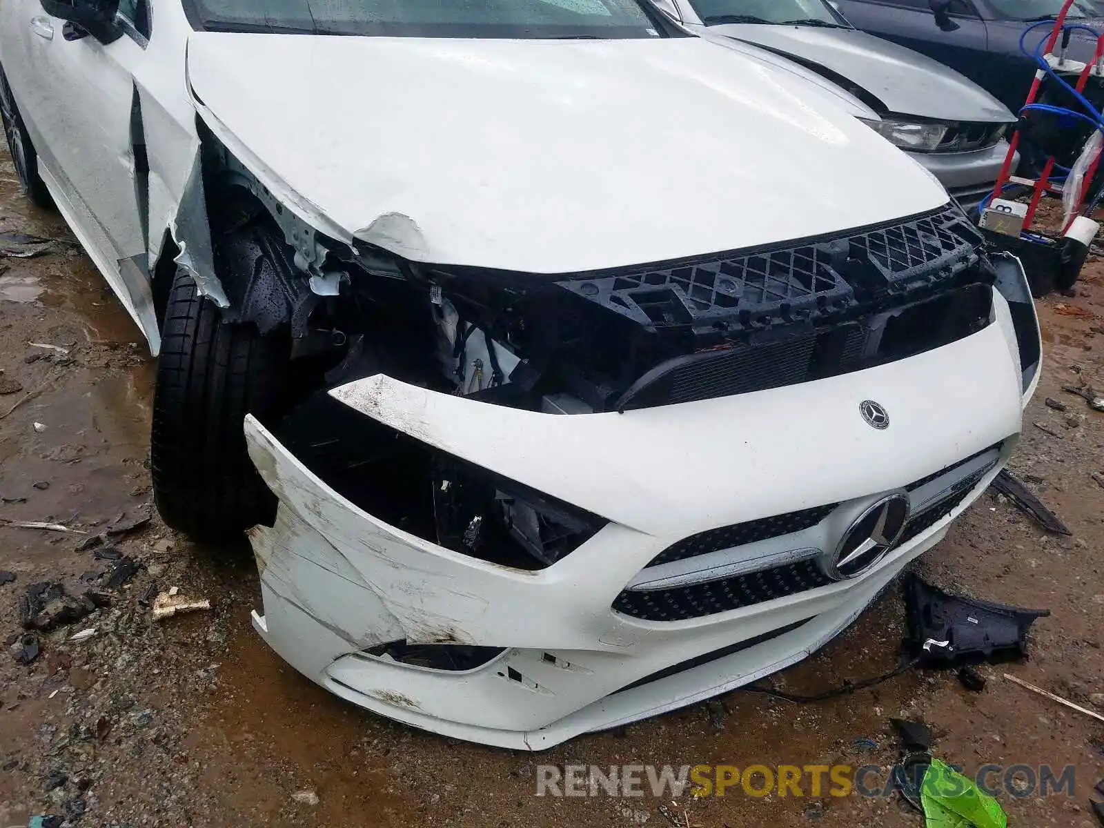 9 Photograph of a damaged car WDD3G4EB9KW005519 MERCEDES-BENZ A 220 4MAT 2019