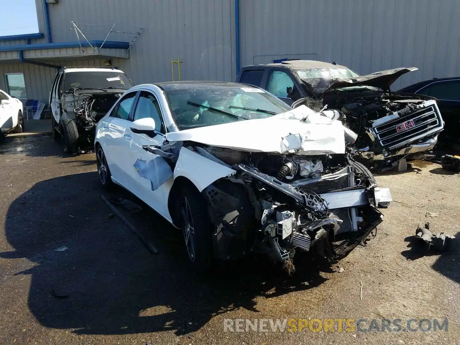 1 Photograph of a damaged car WDD3G4EB9KW012308 MERCEDES-BENZ A 220 4MAT 2019