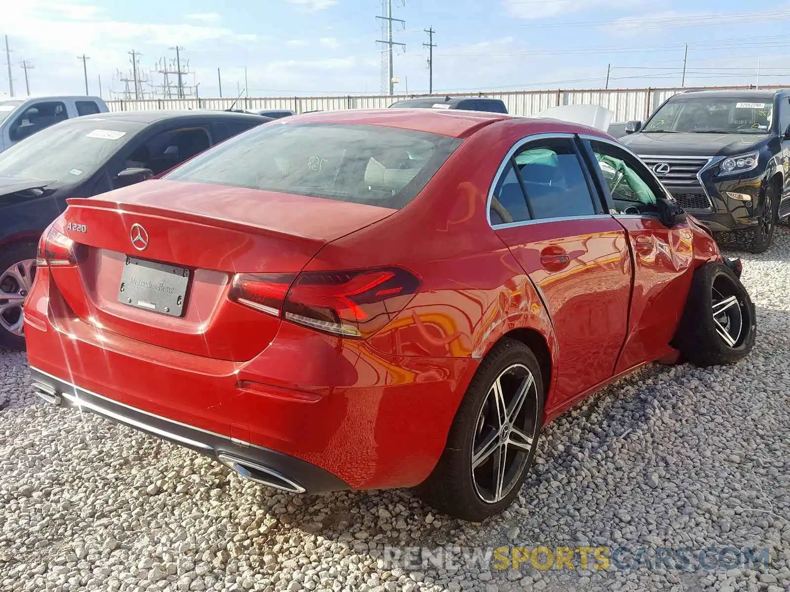 4 Photograph of a damaged car WDD3G4EB9KW013328 MERCEDES-BENZ A 220 4MAT 2019