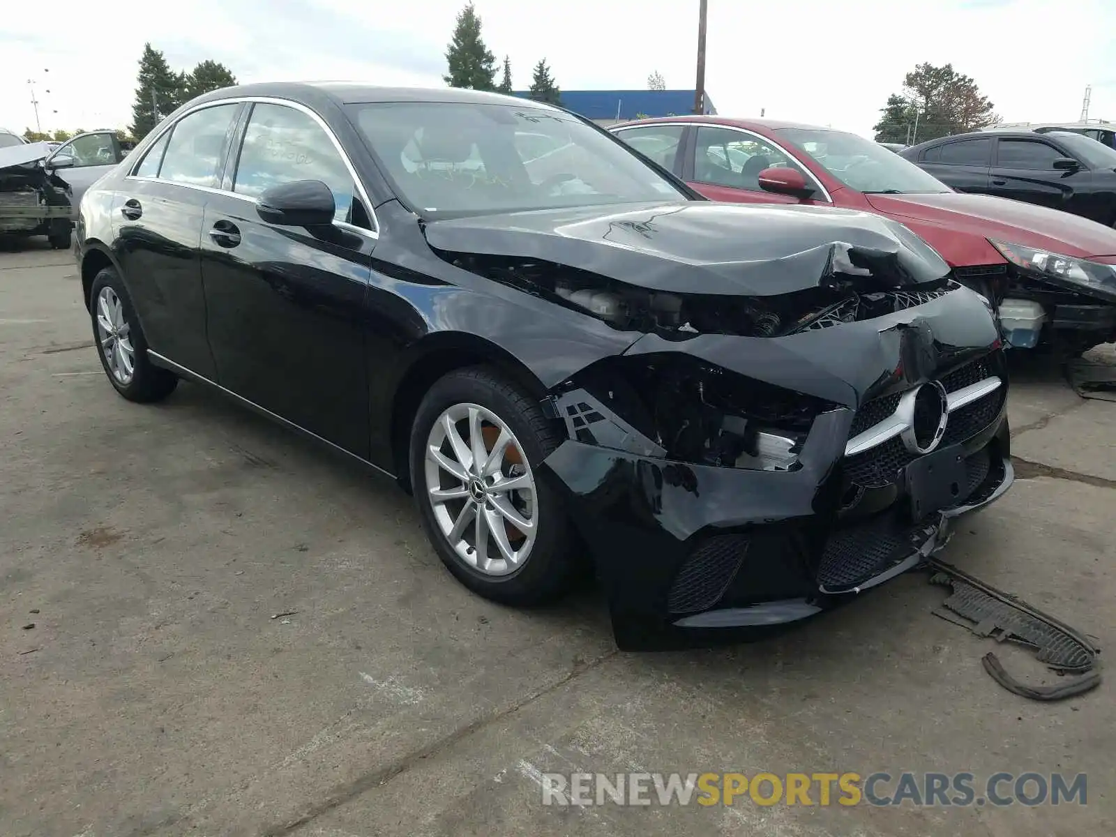 1 Photograph of a damaged car W1K3G4FB1LJ203444 MERCEDES-BENZ A 220 4MAT 2020