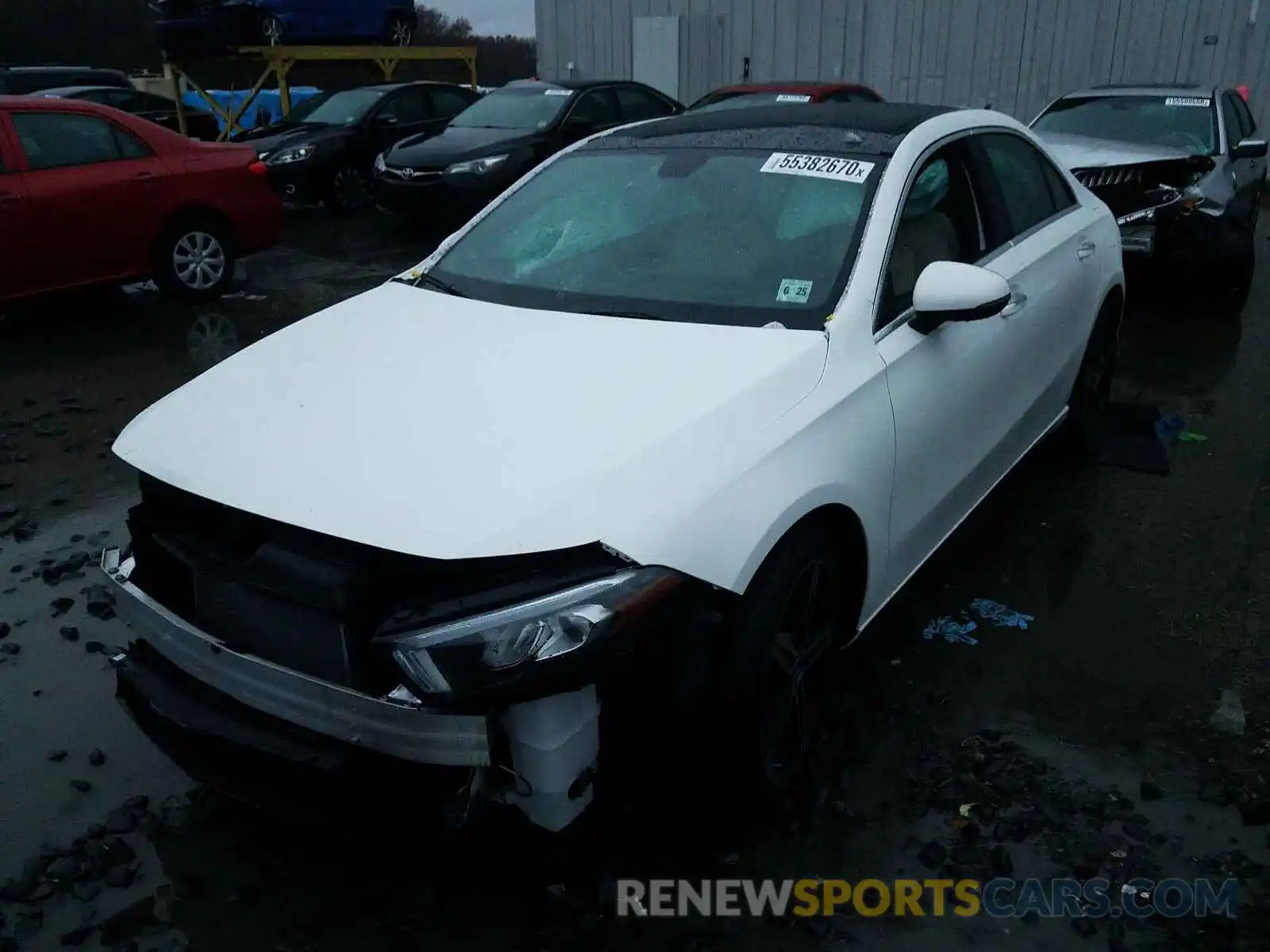 2 Photograph of a damaged car W1K3G4FB2LJ219667 MERCEDES-BENZ A 220 4MAT 2020