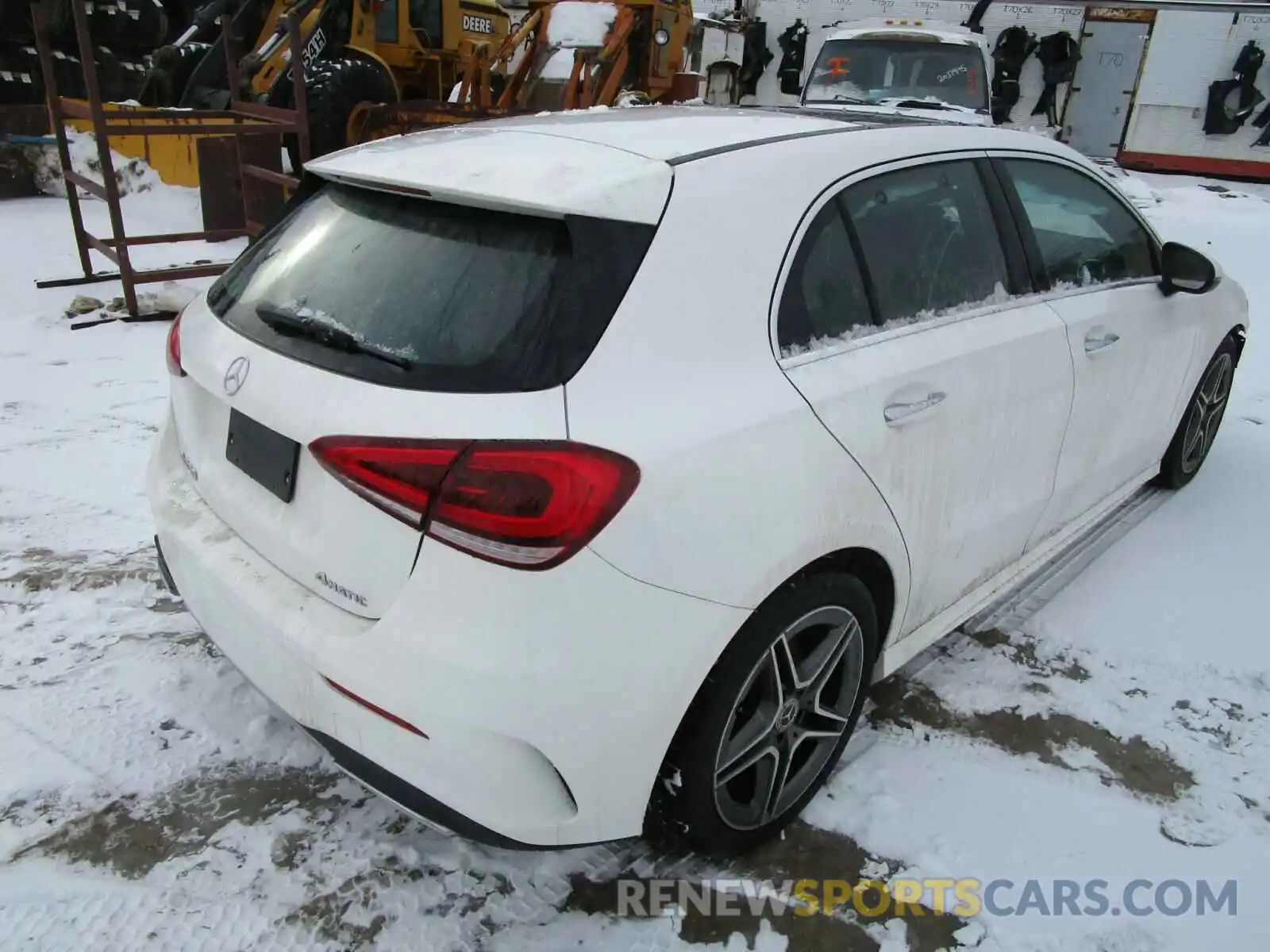 4 Photograph of a damaged car WDD3F4HB4KJ096162 MERCEDES-BENZ A-CLASS 2019